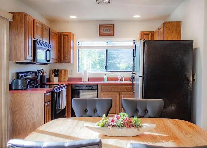 Apartment Shaman's Den - Aptly Decorated Space W/a View Sedona