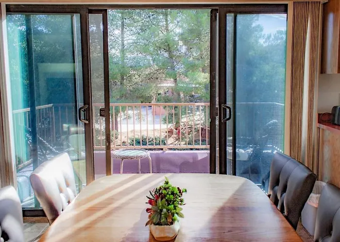 Shaman's Den - Aptly Decorated Space W/a View Apartment Sedona